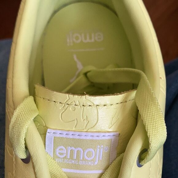 1 LEFT! Size 7 Puma x Emoji Collaboration - Picture 6 of 9
